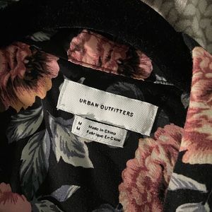 **RARE** Urban Outfitters Floral Rose button down